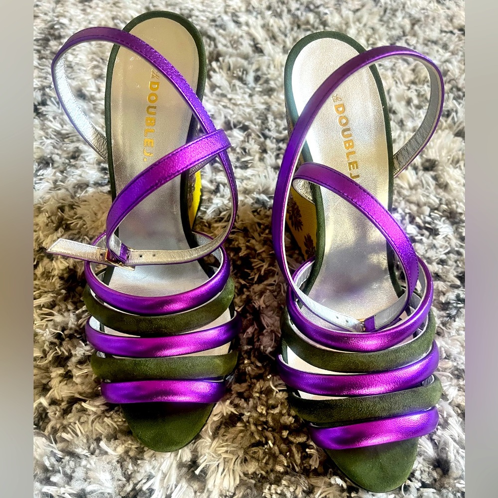 Women’s shoes